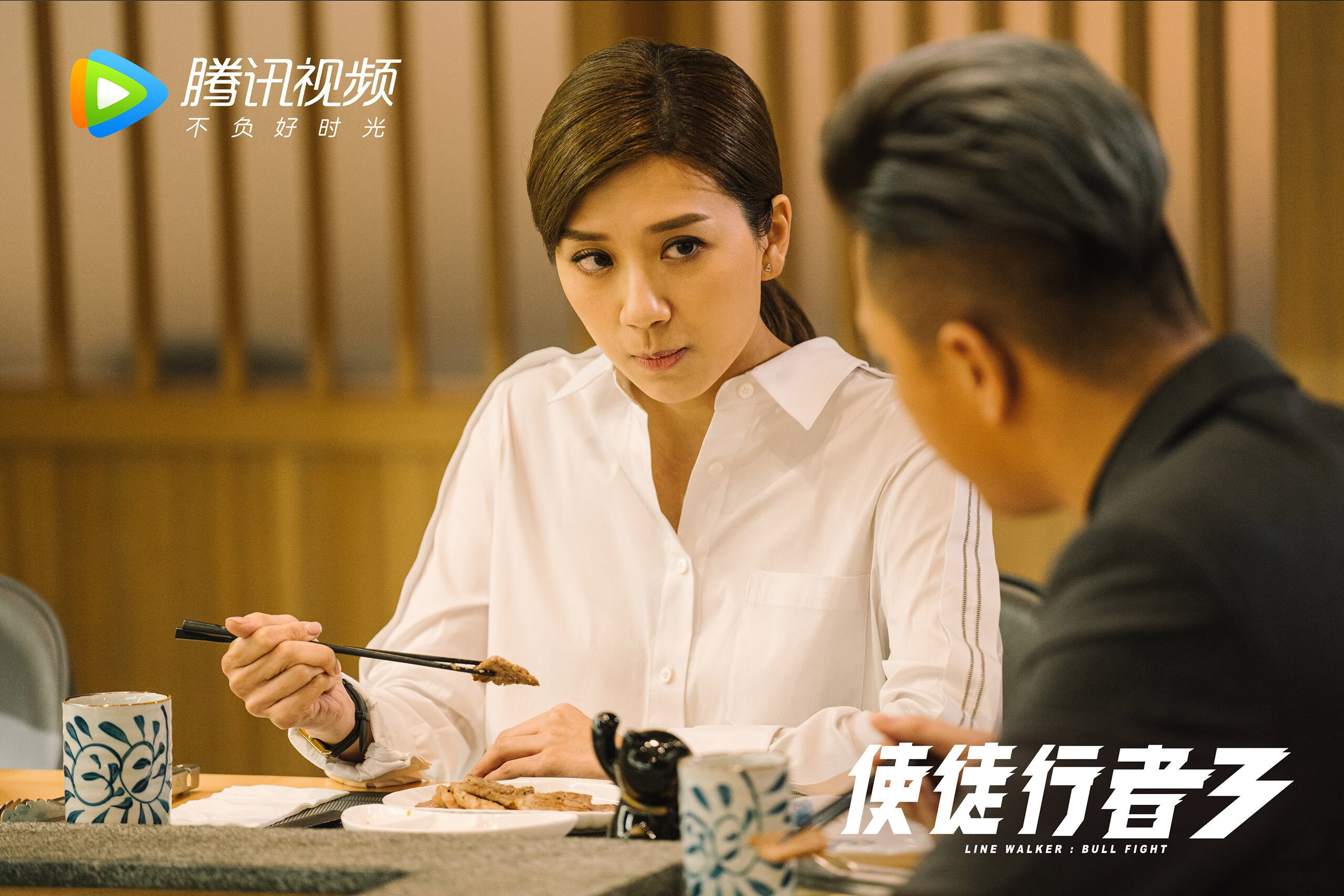 开云·体育官网-骑士教练安排战术讨论鼓励年轻球员参与，骑士队的教练是谁