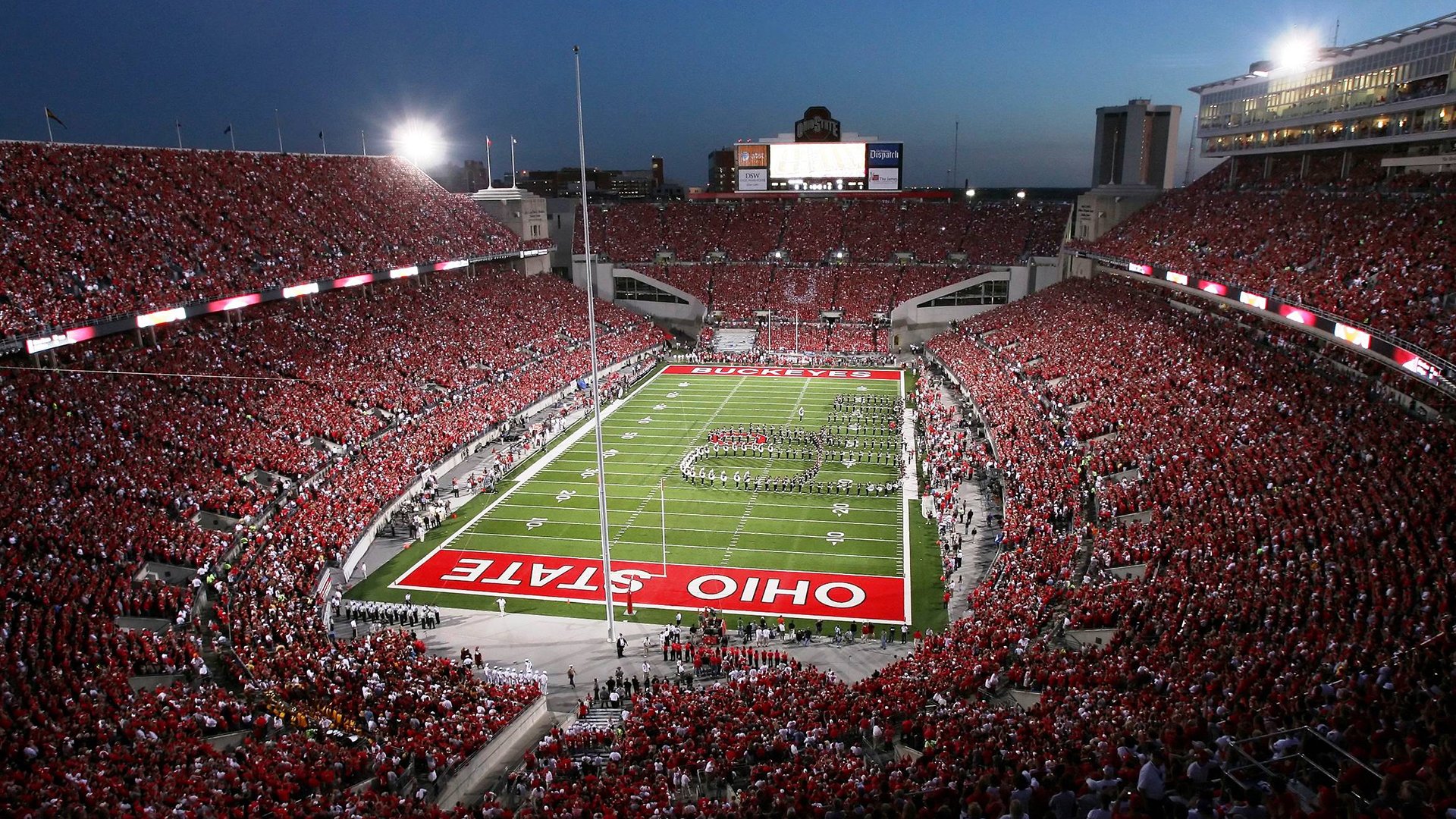 “梅开二度！明星核心一人撑起整场比赛的胜利”