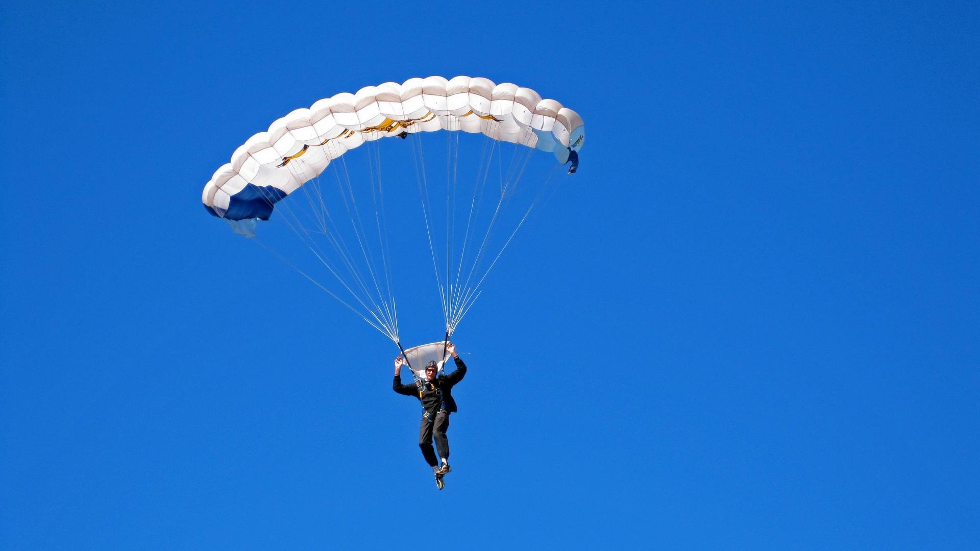 开云体育中国官网-篮球职业联赛赞助商合作项目不断增多，业余篮球队赞助